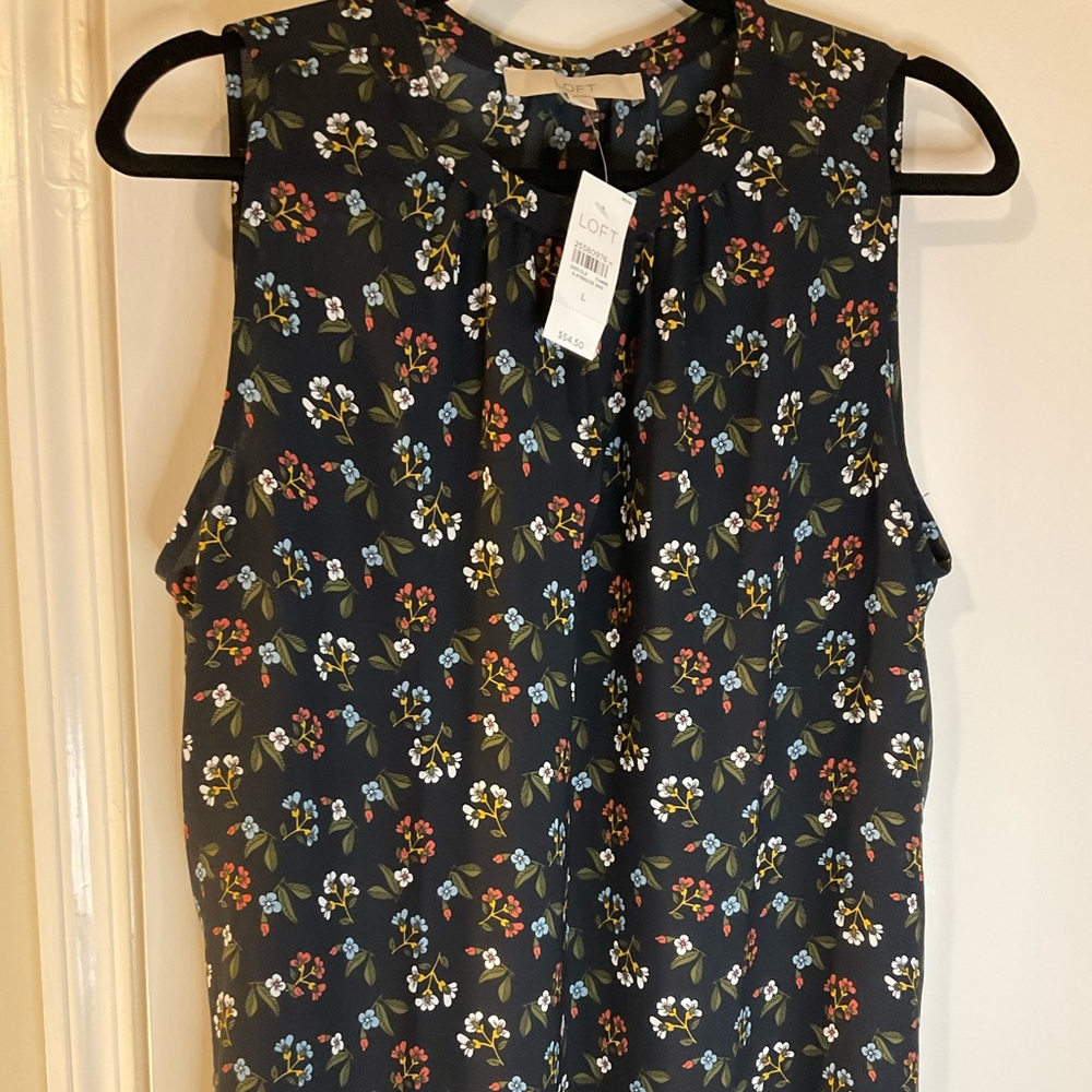 Short sleeve silky blouse
